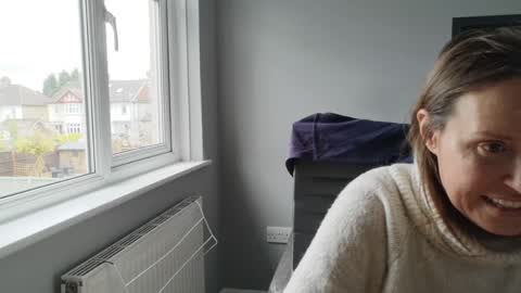 Snapshot of eatmypie69 chatting on April 3, 2026, 1:31 pm Nadia Ferreira online show from April 3, 2026, 1:31 pm