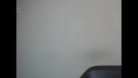 eatuupx online show from December 21, 2024, 2:26 pm