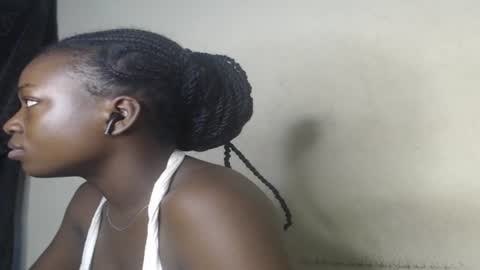 eatuupx online show from February 2, 2025, 8:02 am