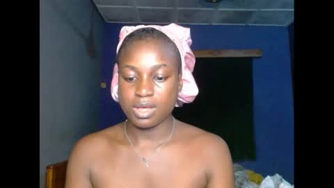 eatuupx online show from February 7, 2025, 8:31 pm