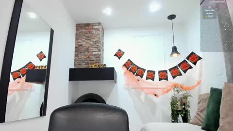      online show from October 31, 2025, 12:17 pm