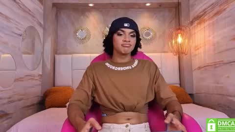 eboneycurly online show from September 10, 2025, 7:03 pm