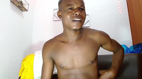 Snapshot of ebonny_stallion chatting on December 19, 2024, 1:28 am Chris Palaz online show from December 19, 2024, 1:28 am