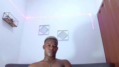 Snapshot of ebonny_stallion chatting on December 28, 2024, 9:09 am Chris Palaz online show from December 28, 2024, 9:09 am