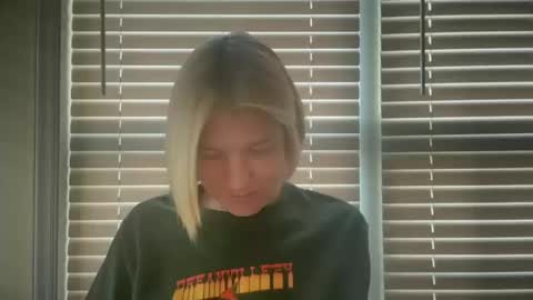 americnbarbie online show from October 17, 2025, 12:08 pm