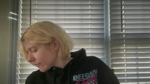 americnbarbie online show from November 6, 2025, 12:50 pm