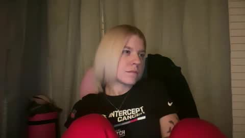 Snapshot of ebony8ivory chatting on February 14, 2026, 3:47 am americnbarbie online show from February 14, 2026, 3:47 am