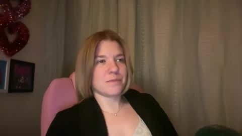 Snapshot of ebony8ivory chatting on March 1, 2026, 12:01 am americnbarbie online show from March 1, 2026, 12:01 am