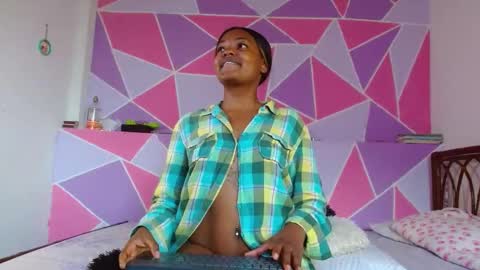 Snapshot of ebony_alika chatting on February 13, 2025, 8:03 pm Alika Ashanti online show from February 13, 2025, 8:03 pm