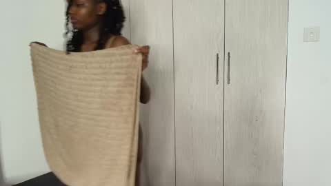 Angelina online show from November 14, 2025, 7:12 pm