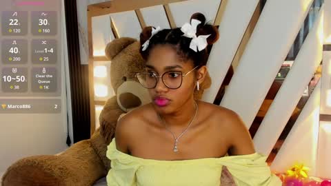 Luci  online show from December 4, 2024, 1:58 am