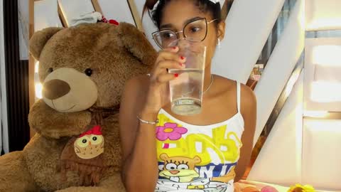 Luci  online show from December 4, 2024, 6:44 am