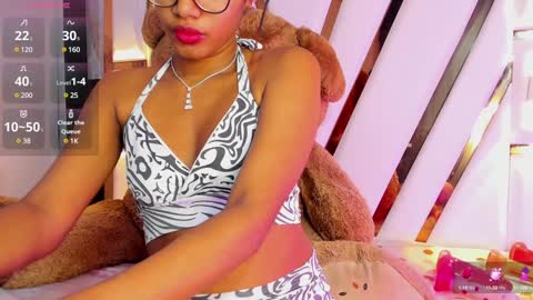 Luci  online show from December 5, 2024, 1:58 am