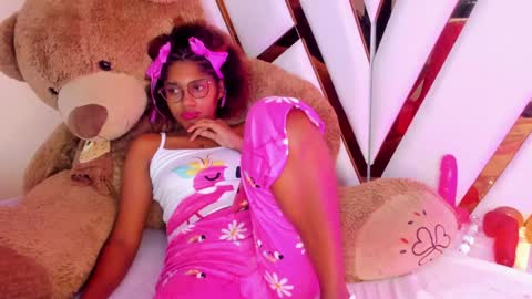 Luci  online show from January 30, 2025, 4:58 am