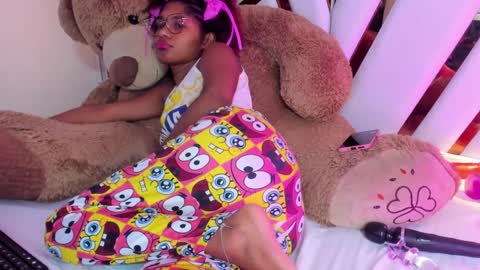 Luci  online show from February 1, 2025, 2:05 am