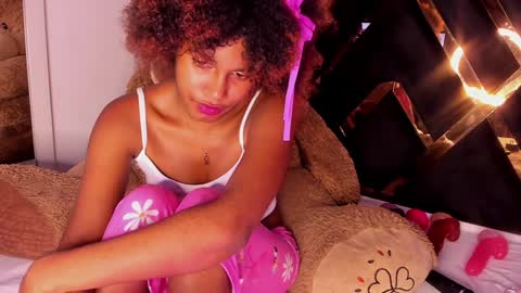 Luci  online show from February 7, 2025, 2:08 am