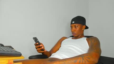 Snapshot of ebony_brandons chatting on February 15, 2025, 11:36 pm Brandon online show from February 15, 2025, 11:36 pm