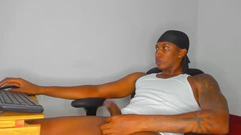 Snapshot of ebony_brandons chatting on February 28, 2025, 4:54 am Brandon online show from February 28, 2025, 4:54 am