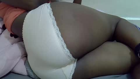 ebony_cuttey30 online show from June 6, 2026, 6:34 pm