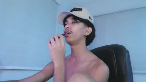 Snapshot of ebony_fuckboy chatting on November 8, 2025, 7:01 pm ebony_fuckboy online show from November 8, 2025, 7:01 pm