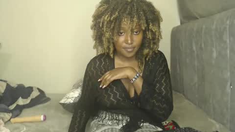 ebony_hairy online show from January 27, 2025, 11:11 am