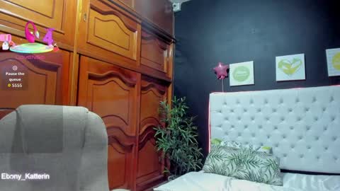 ebony_katterin online show from April 23, 2026, 11:09 am
