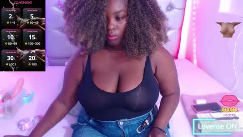 Snapshot of ebony_neighbormoans chatting on September 9, 2025, 3:50 am LINA  online show from September 9, 2025, 3:50 am
