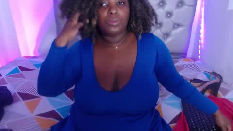 Snapshot of ebony_neighbormoans chatting on September 30, 2025, 3:22 am LINA  online show from September 30, 2025, 3:22 am