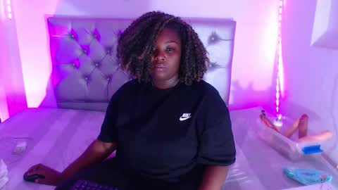 Snapshot of ebony_neighbormoans chatting on October 9, 2025, 3:15 am LINA  online show from October 9, 2025, 3:15 am