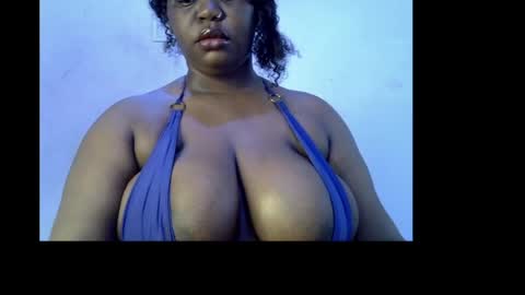Snapshot of ebony_plumx12 chatting on April 28, 2026, 7:24 am Prisy online show from April 28, 2026, 7:24 am