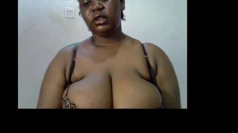 Snapshot of ebony_plumx12 chatting on April 28, 2026, 7:30 pm Prisy online show from April 28, 2026, 7:30 pm
