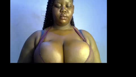 Snapshot of ebony_plumx12 chatting on May 29, 2026, 7:23 pm Prisy online show from May 29, 2026, 7:23 pm