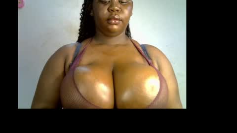 Snapshot of ebony_plumx12 chatting on May 30, 2026, 10:23 am Prisy online show from May 30, 2026, 10:23 am