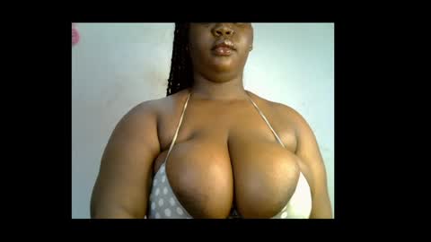 Snapshot of ebony_plumx12 chatting on May 31, 2026, 7:15 am Prisy online show from May 31, 2026, 7:15 am