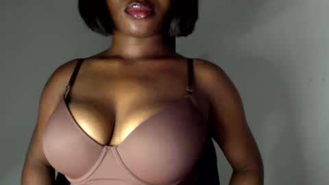 delilah online show from April 7, 2026, 3:40 am