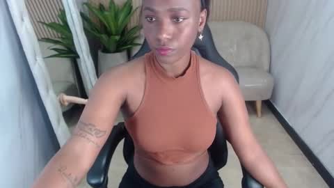 Snapshot of ebony_rose_tf chatting on September 22, 2025, 8:00 pm ebony_rose_tf online show from September 22, 2025, 8:00 pm