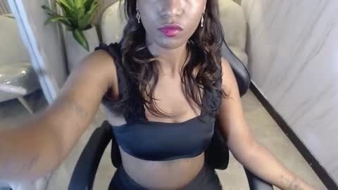 Snapshot of ebony_rose_tf chatting on October 7, 2025, 7:11 pm ebony_rose_tf online show from October 7, 2025, 7:11 pm