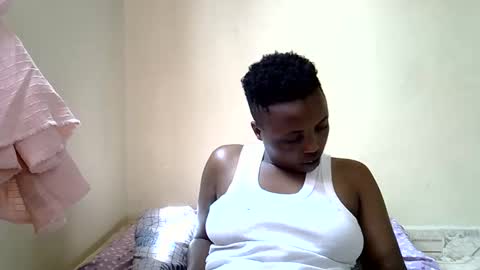 Snapshot of ebony_rubie chatting on December 4, 2025, 7:50 am ebony_rubie online show from December 4, 2025, 7:50 am