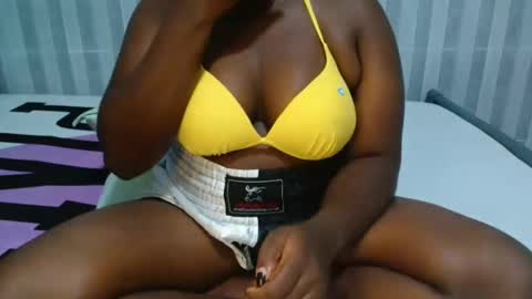 Snapshot of ebony_sabrina chatting on February 5, 2025, 6:48 pm Sabrina online show from February 5, 2025, 6:48 pm