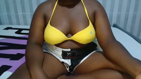 Snapshot of ebony_sabrina chatting on February 6, 2025, 9:00 am Sabrina online show from February 6, 2025, 9:00 am