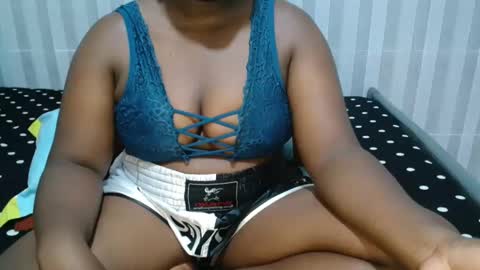 Snapshot of ebony_sabrina chatting on February 25, 2025, 8:47 am Sabrina online show from February 25, 2025, 8:47 am