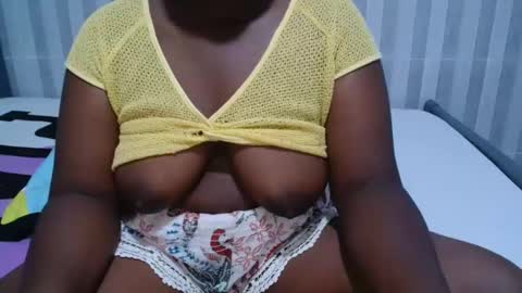 Snapshot of ebony_sabrina chatting on March 10, 2025, 11:42 am Sabrina online show from March 10, 2025, 11:42 am