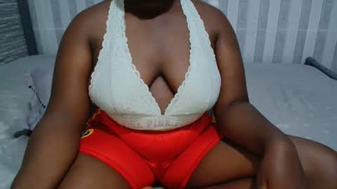 Snapshot of ebony_sabrina chatting on September 26, 2025, 7:07 pm Sabrina online show from September 26, 2025, 7:07 pm