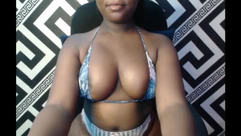 Snapshot of ebony_sexy_queen chatting on March 11, 2025, 8:20 am Racheal online show from March 11, 2025, 8:20 am