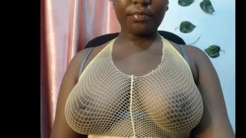 Snapshot of ebony_sexy_queen chatting on September 16, 2025, 11:33 am Racheal online show from September 16, 2025, 11:33 am