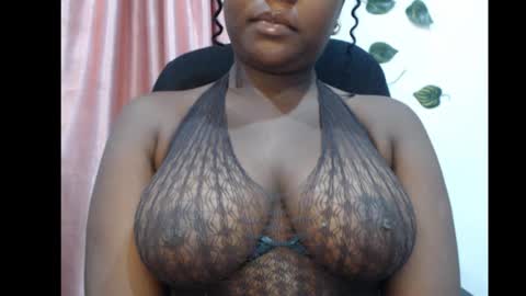 Snapshot of ebony_sexy_queen chatting on September 30, 2025, 4:50 am Racheal online show from September 30, 2025, 4:50 am