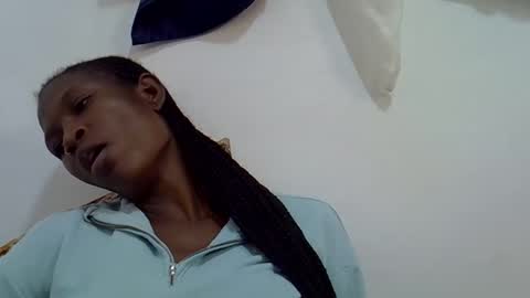 ebony_slim2001 online show from October 28, 2025, 11:51 pm