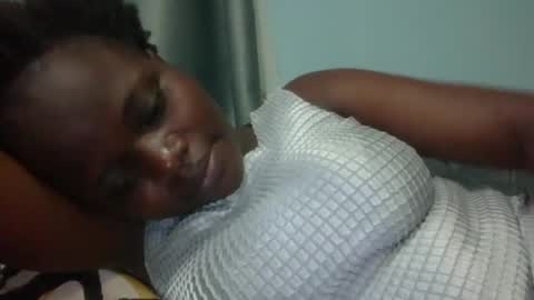 Snapshot of ebony_tasha chatting on January 2, 2025, 11:52 am tasha online show from January 2, 2025, 11:52 am