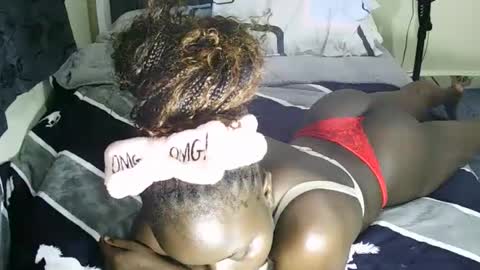 Snapshot of ebony_tasha chatting on January 19, 2025, 4:57 pm tasha online show from January 19, 2025, 4:57 pm