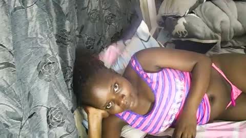 Snapshot of ebony_tasha chatting on January 21, 2025, 5:51 pm tasha online show from January 21, 2025, 5:51 pm